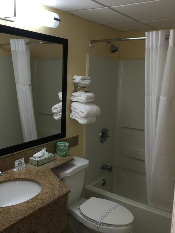 Days Inn By Wyndham Leominster/Fitchburg Area Værelse billede